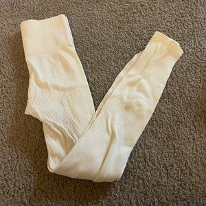 cream/off-white leggings